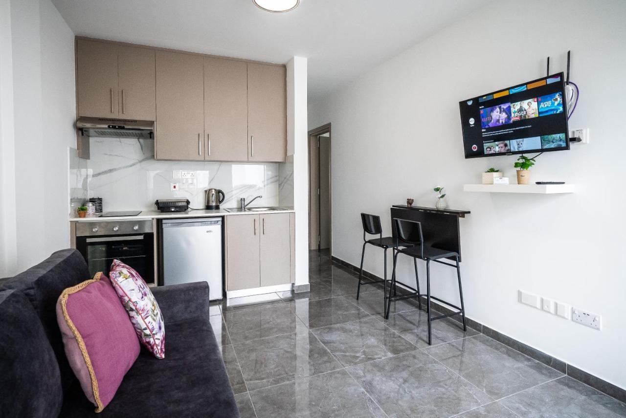 Spiros Luxury Apartments أيا نابا المظهر الخارجي الصورة