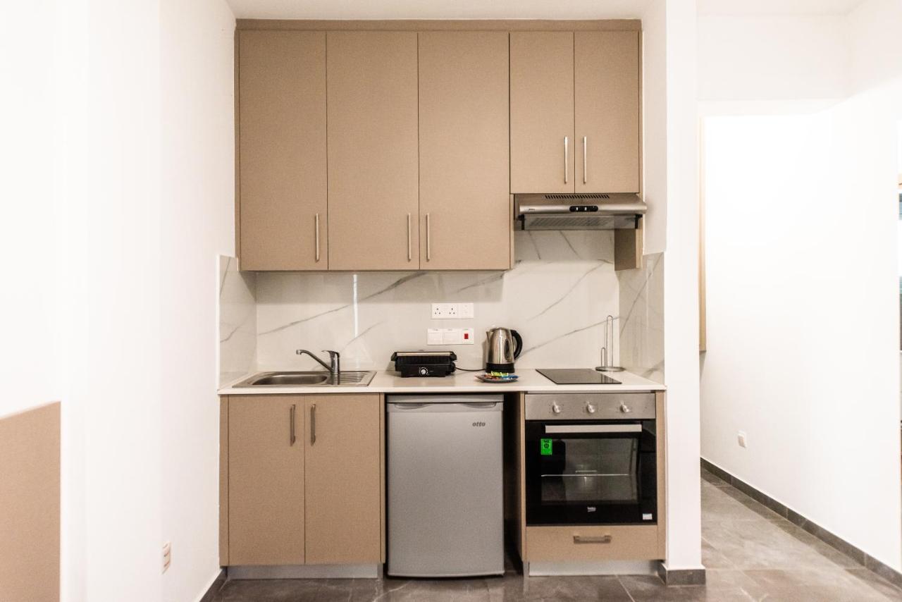 Spiros Luxury Apartments أيا نابا المظهر الخارجي الصورة