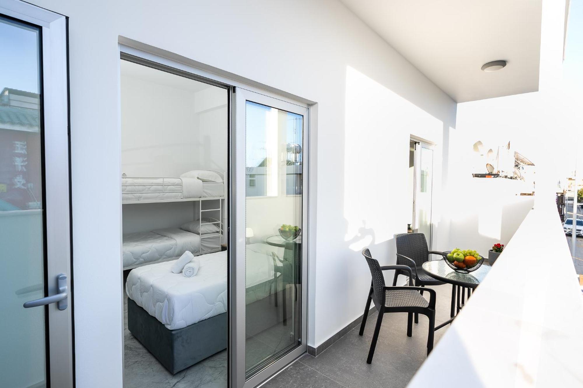 Spiros Luxury Apartments أيا نابا المظهر الخارجي الصورة